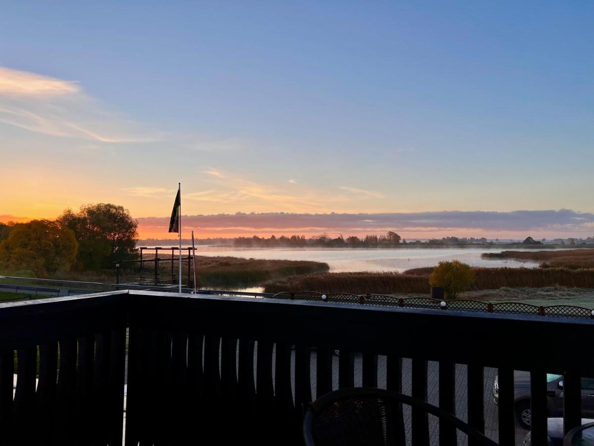 Butenas Hotel Tyla Биржай Экстерьер фото