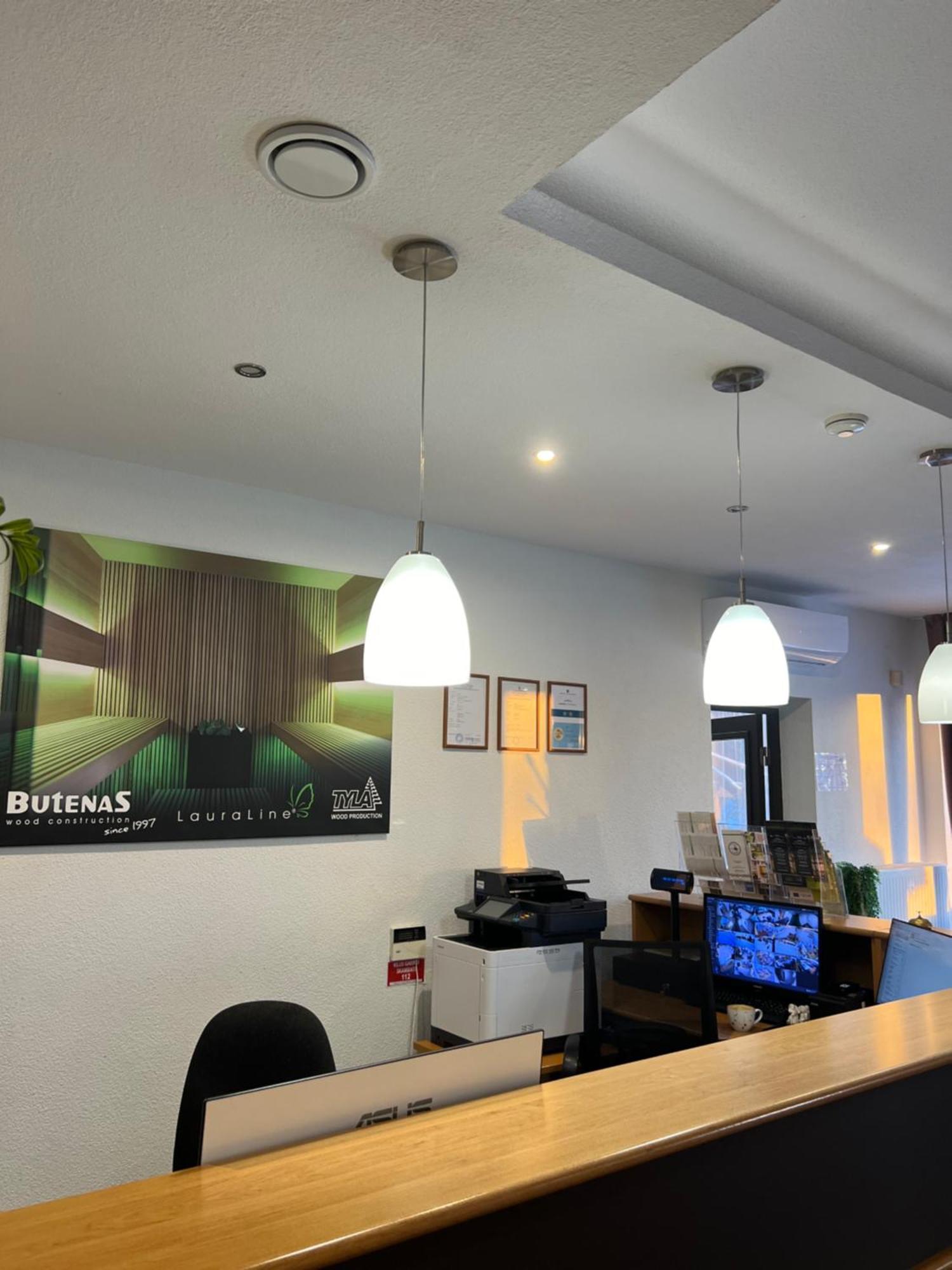 Butenas Hotel Tyla Биржай Экстерьер фото