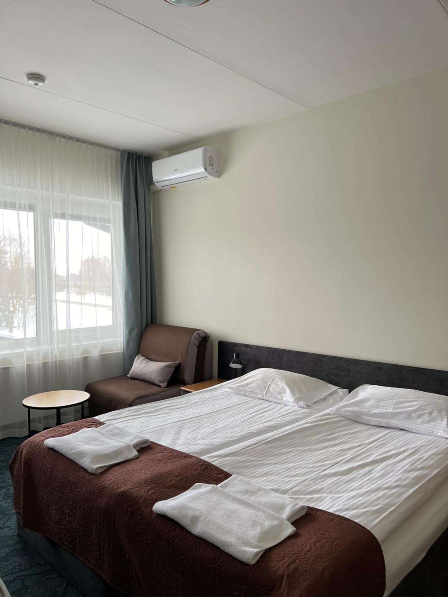 Butenas Hotel Tyla Биржай Экстерьер фото