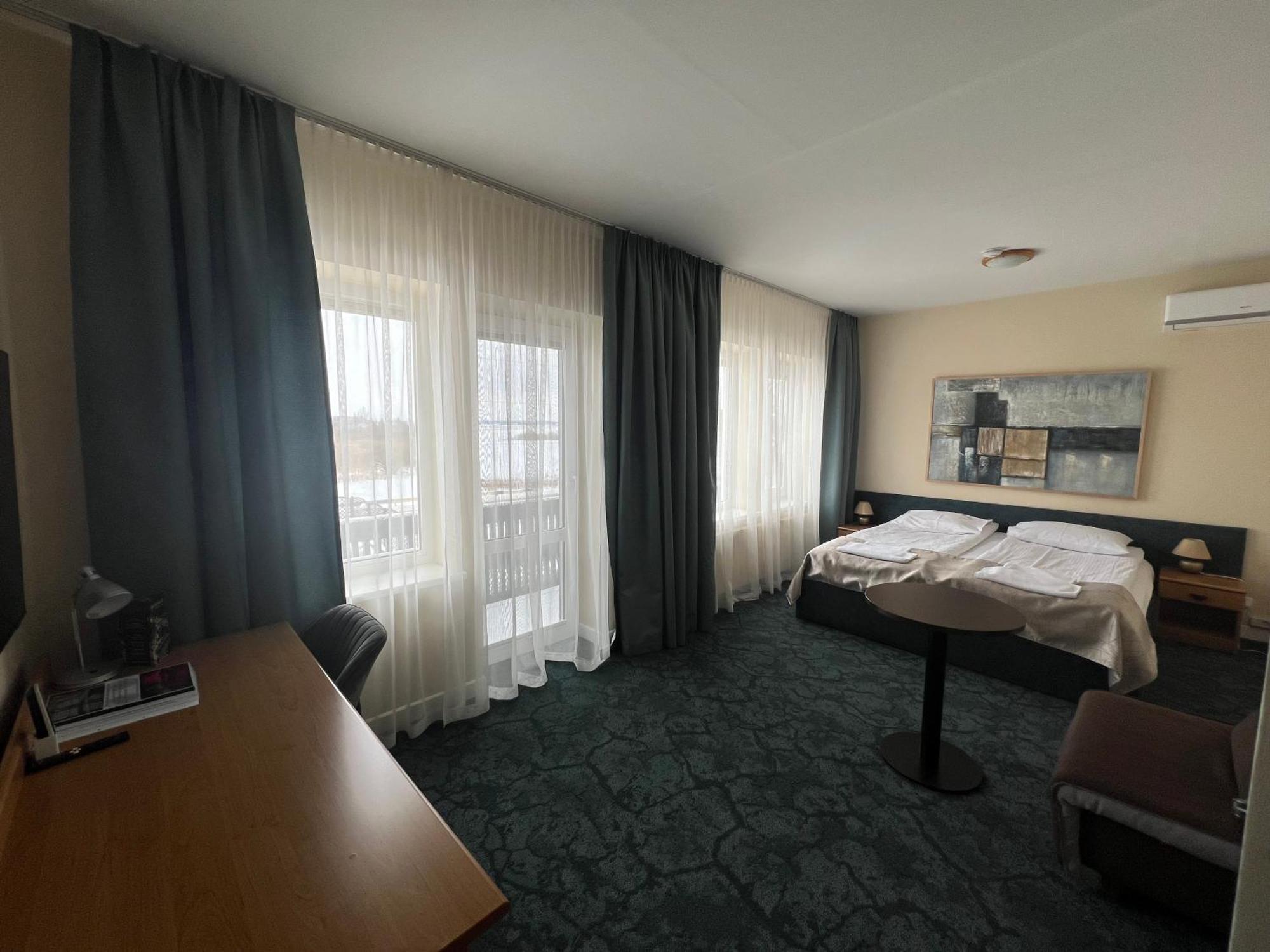 Butenas Hotel Tyla Биржай Экстерьер фото