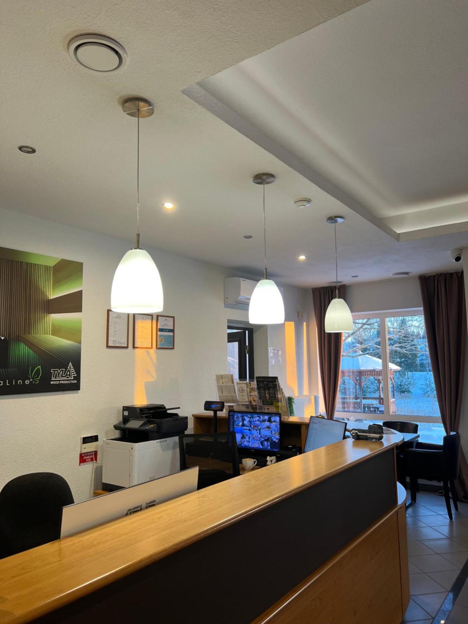 Butenas Hotel Tyla Биржай Экстерьер фото