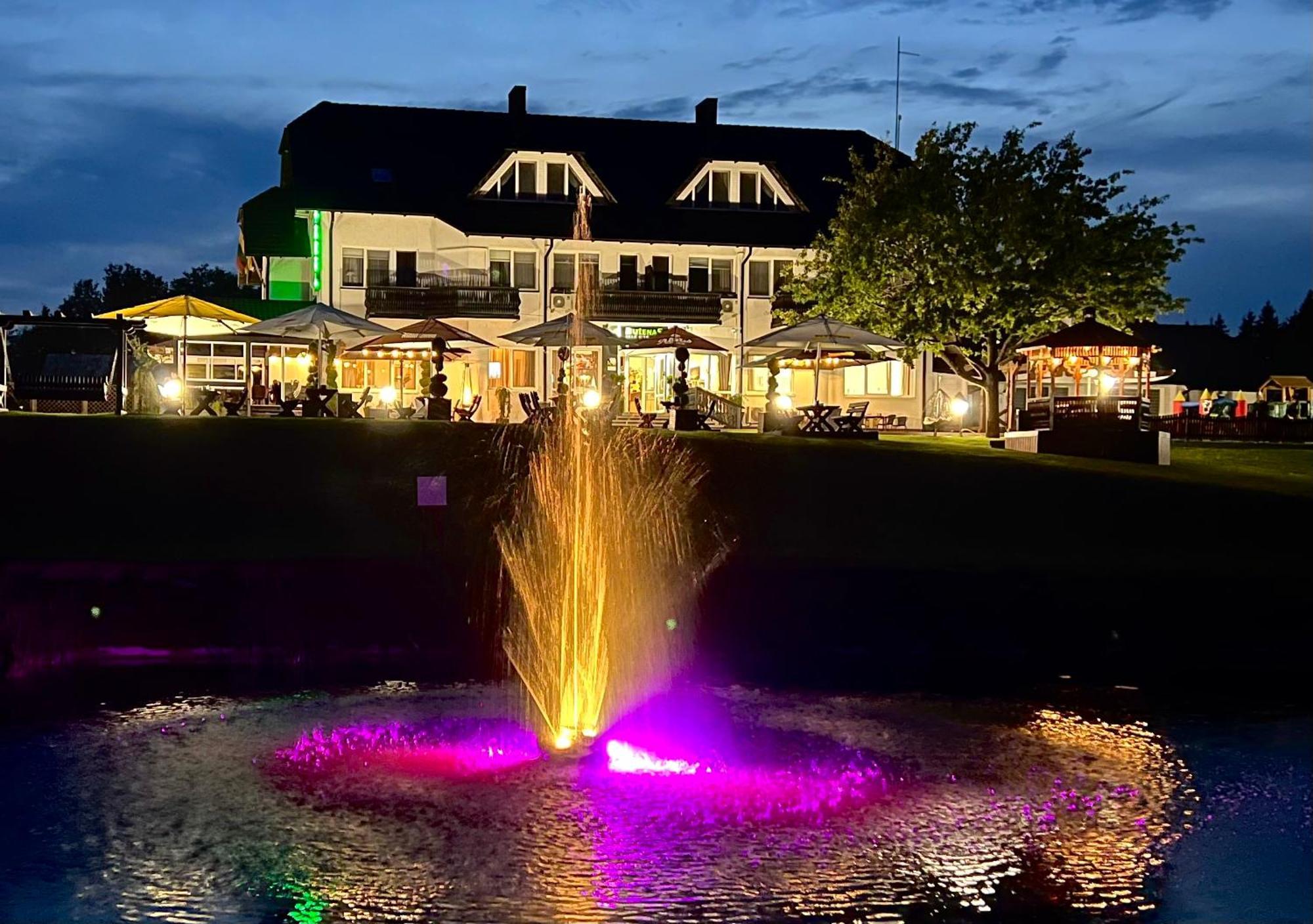 Butenas Hotel Tyla Биржай Экстерьер фото