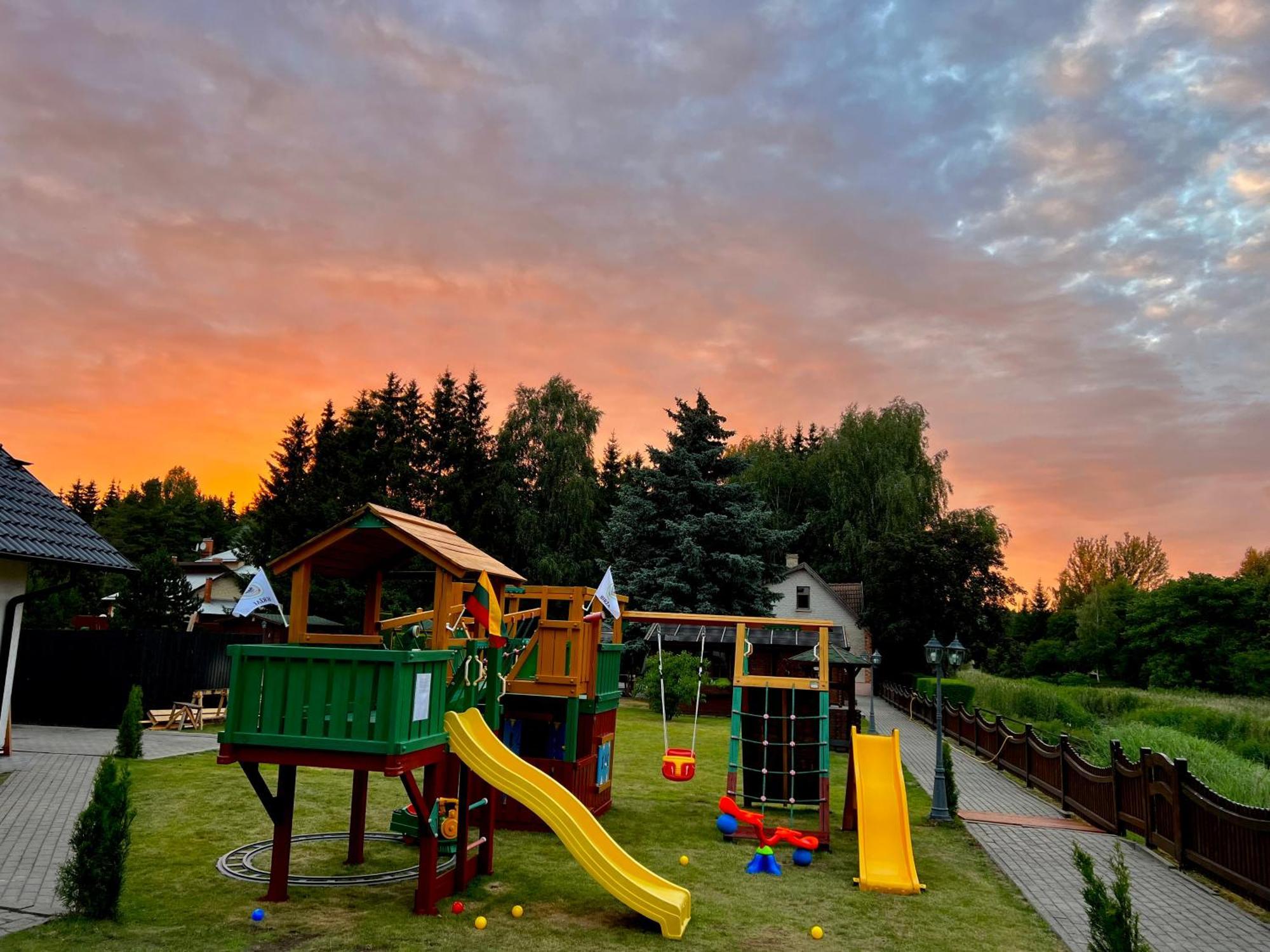 Butenas Hotel Tyla Биржай Экстерьер фото